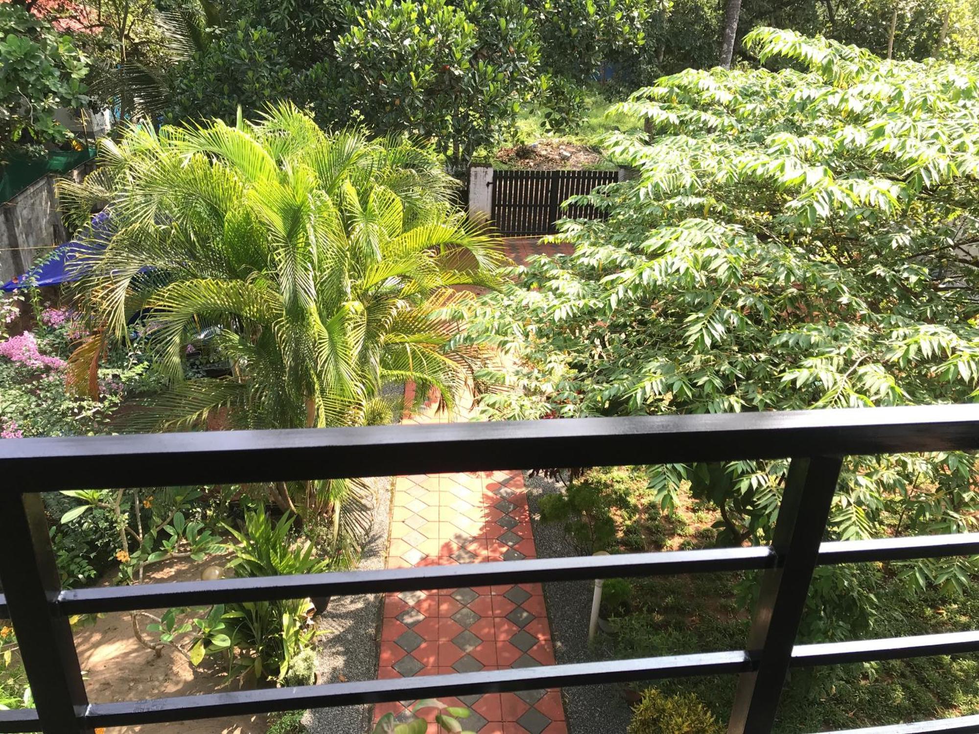 Marari Charlys Homestay Alappuzha Exterior photo